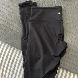 Lululemon leggings size 6